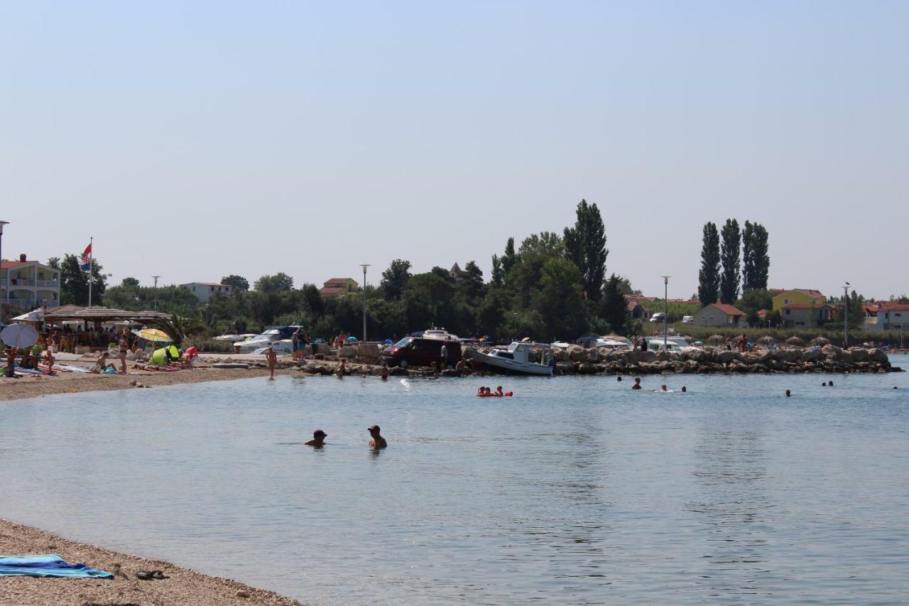 Apartmani Misak Vrsi Esterno foto