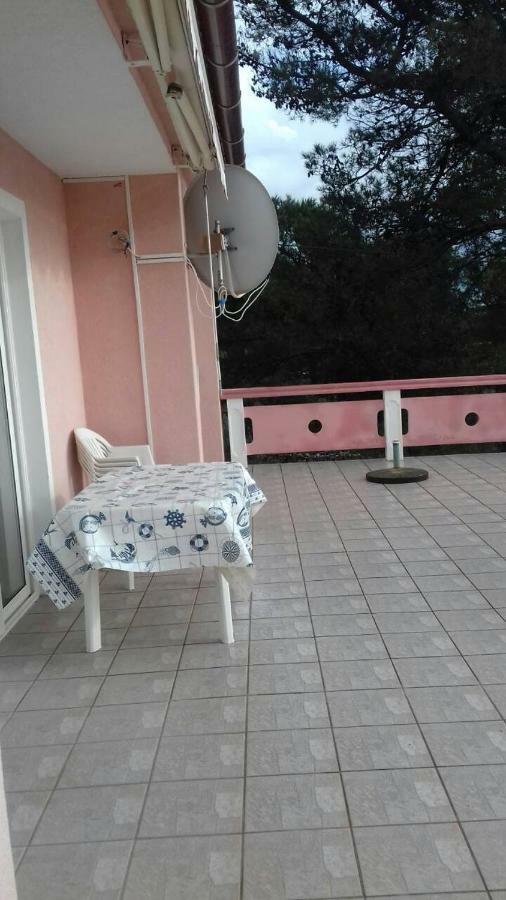 Apartmani Misak Vrsi Esterno foto