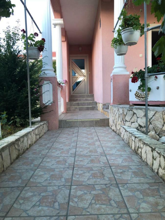 Apartmani Misak Vrsi Esterno foto
